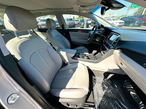 Used 2018 Hyundai Sonata Limited w/ Ultimate Package 02 image 26