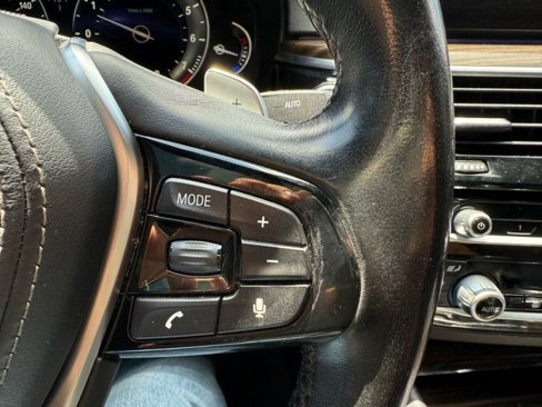 Used 2019 BMW 530i xDrive w/ Convenience Package image 14