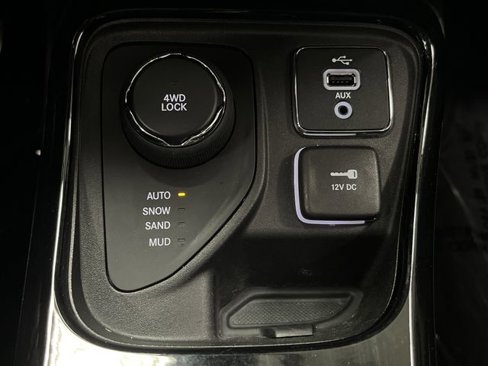 Certified 2018 Jeep Compass Limited w/ Navigation Group image 24