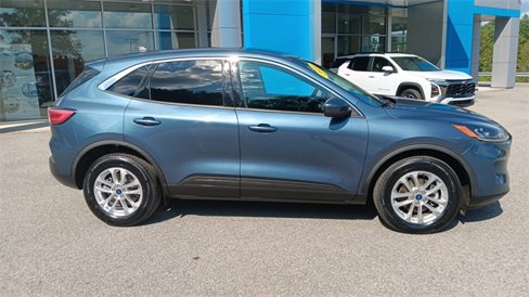 Used 2020 Ford Escape SE image 3