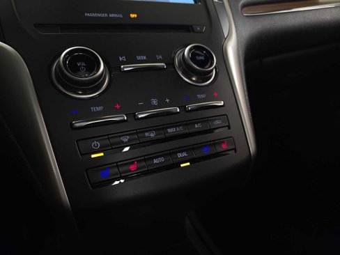 Used 2016 Lincoln MKC Reserve image 31