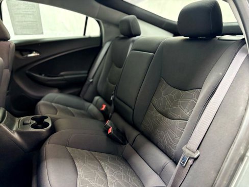 Used 2017 Chevrolet Volt LT w/ Comfort Package image 31