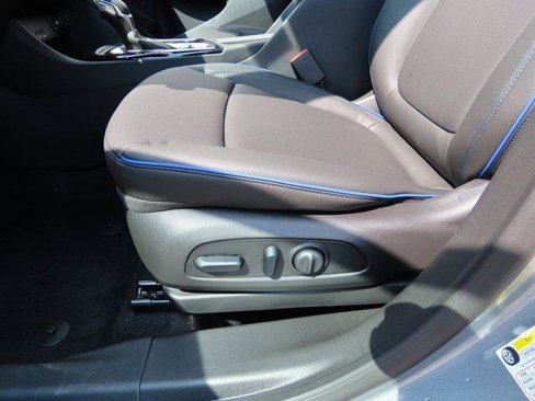 New 2025 Buick Encore GX Sport Touring w/ Comfort Package image 32