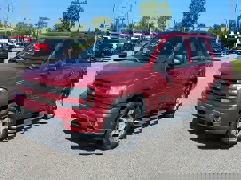 Used 2004 Chevrolet TrailBlazer LT image 4