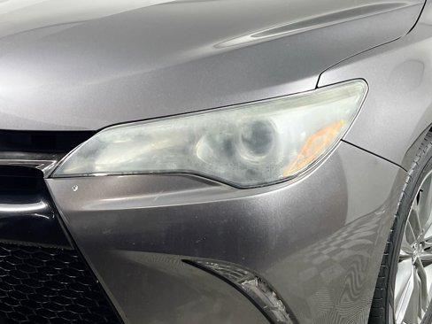 Used 2016 Toyota Camry SE image 12