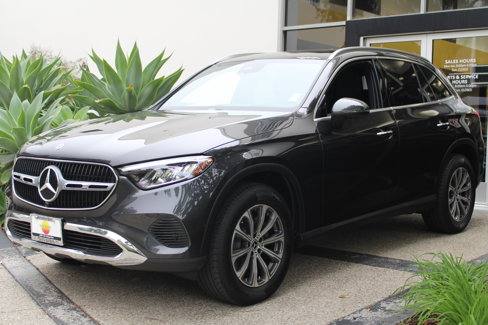 Certified 2025 Mercedes-Benz GLC 300 image 1