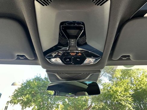 Certified 2025 BMW X2 xDrive28i image 38