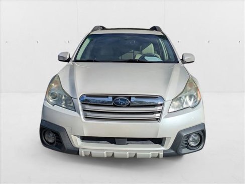 Used 2014 Subaru Outback 3.6R Limited image 2