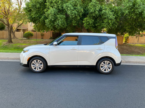 Used 2023 Kia Soul LX image 68