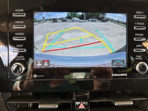 Used 2021 Toyota Camry SE w/ Convenience Package image 21