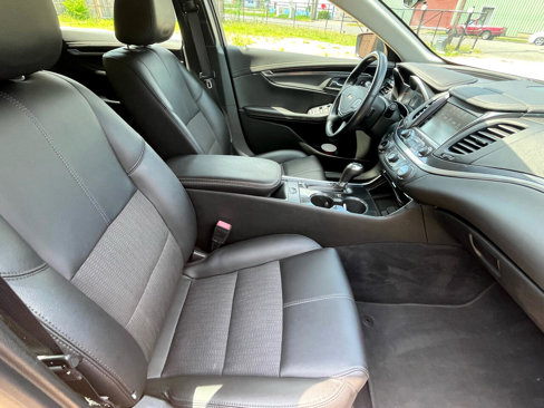 Used 2019 Chevrolet Impala LT image 58