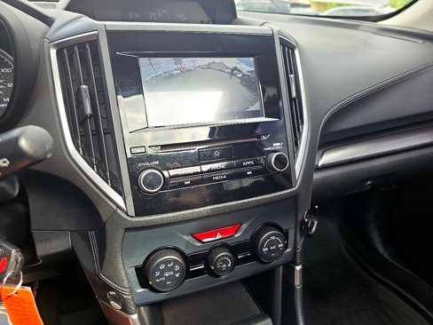 Used 2019 Subaru Forester Premium w/ All-Weather Package image 17