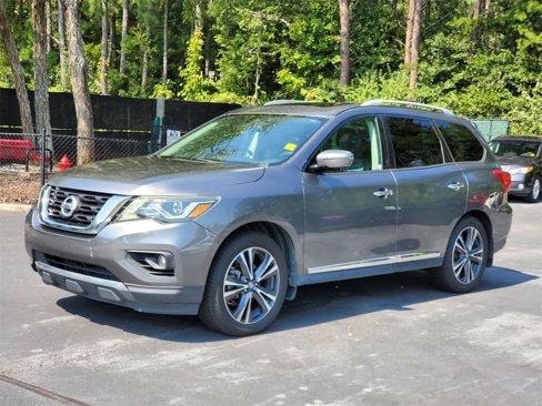 Used 2017 Nissan Pathfinder Platinum w/ Family Entertainment Package image 9
