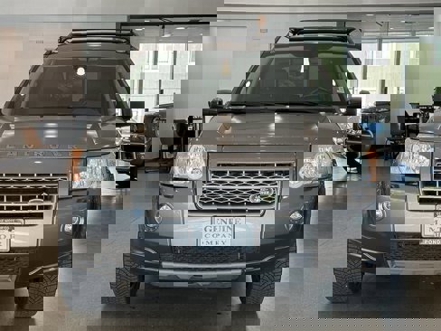 Used 2008 Land Rover LR2 HSE image 2