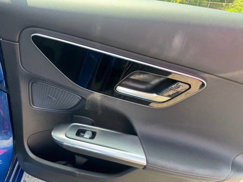 Used 2023 Mercedes-Benz C 300 4MATIC Sedan image 20