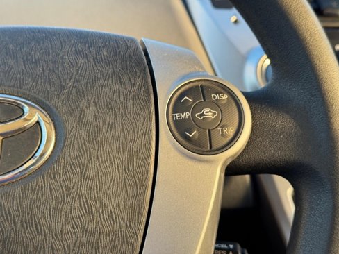 Used 2012 Toyota Prius V Five image 28