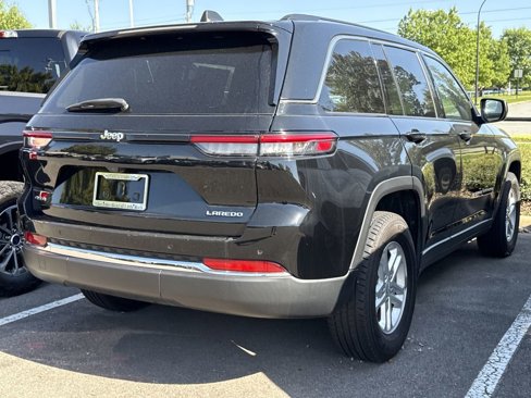 Used 2023 Jeep Grand Cherokee Laredo w/ Luxury Tech Group I image 4