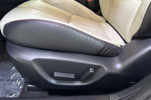Used 2018 MAZDA MAZDA3 Grand Touring w/ Premium Equipment Package image 13