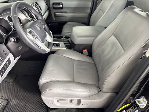 Used 2016 Toyota Sequoia Limited image 8