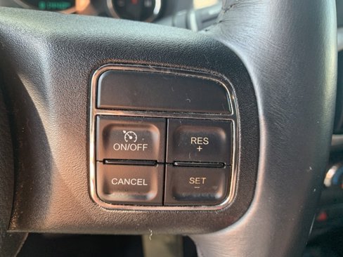 Used 2015 Jeep Wrangler Unlimited Sahara w/ Connectivity Group image 17