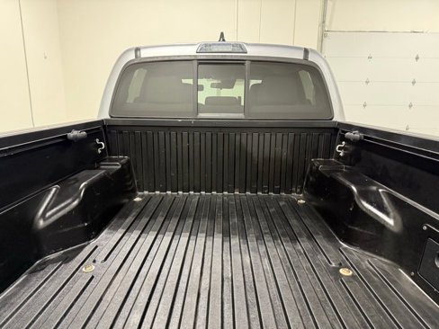 Used 2020 Toyota Tacoma SR image 10