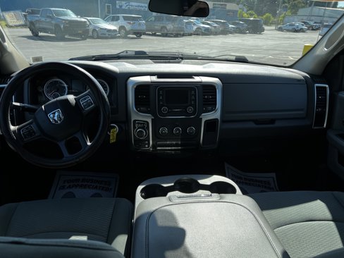Used 2019 RAM 1500 Classic SLT image 8