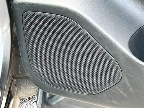 Certified 2023 Nissan Rogue SV image 32