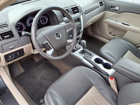 Used 2011 Mercury Milan Premier image 4