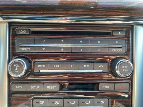 Used 2012 Lincoln MKS AWD image 24
