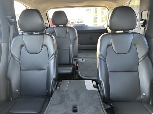 Used 2018 Volvo XC90 T5 Momentum w/ Convenience Package image 29