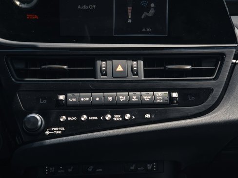 Used 2022 Lexus ES 350 w/ Premium Package image 30