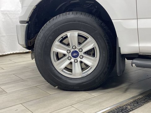 Used 2016 Ford F150 XLT image 36