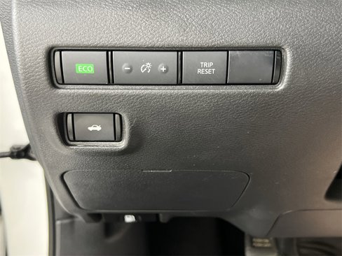 Certified 2022 Nissan Sentra SV image 19