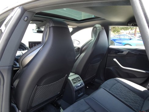 Used 2022 Audi S5 Premium image 14