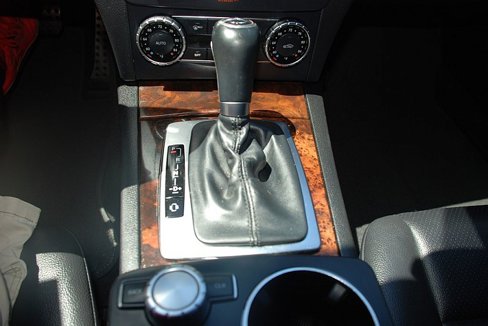 Used 2014 Mercedes-Benz C 250 Sedan image 15