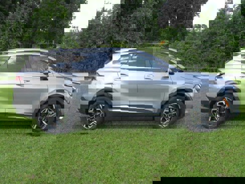 Used 2024 Kia Sportage LX image 2