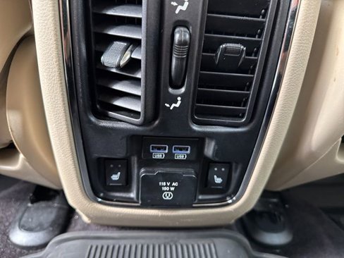 Used 2017 Jeep Grand Cherokee Limited w/ Luxury Group II image 44