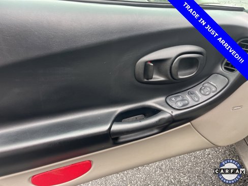 Used 2000 Chevrolet Corvette Coupe image 9