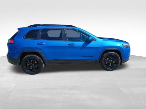 Used 2020 Jeep Cherokee Latitude Plus image 8