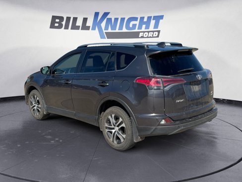 Used 2017 Toyota RAV4 LE image 3