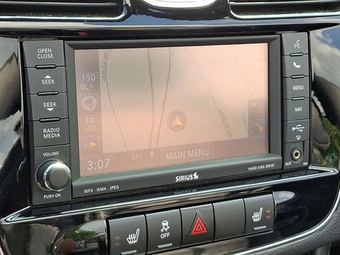 Used 2013 Chrysler 200 Limited image 18