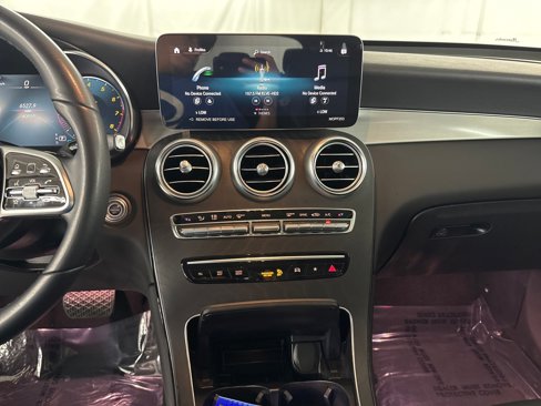 Certified 2022 Mercedes-Benz GLC 300 image 25