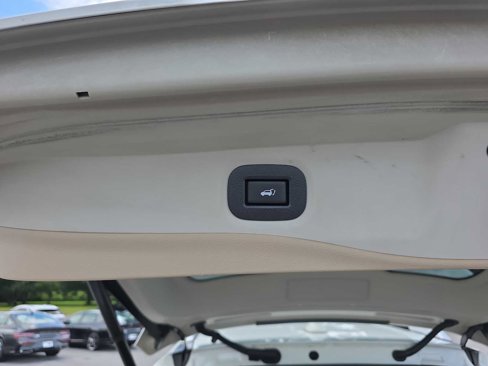 Used 2019 Nissan Rogue SV image 36