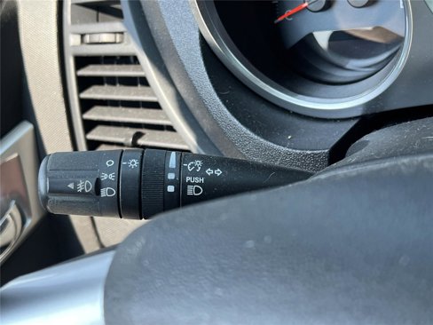 Used 2010 Chrysler Sebring Touring w/ Special Touring Group image 11