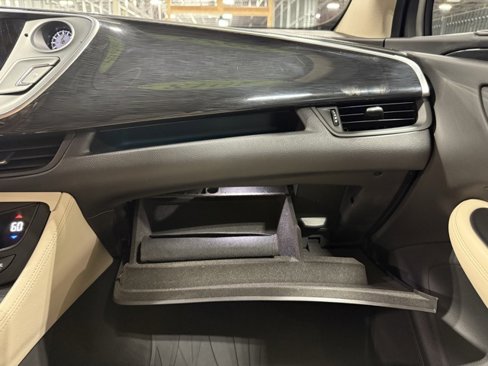 Used 2018 Buick Envision Essence image 23