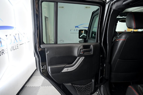 Used 2016 Jeep Wrangler Unlimited Sahara image 31