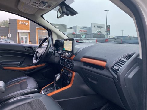 Used 2018 Ford EcoSport SES w/ SES Cold Weather Package image 8