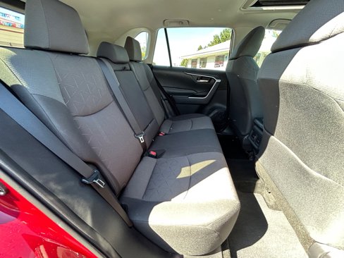 Used 2019 Toyota RAV4 XLE image 24
