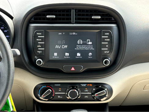 Used 2020 Kia Soul LX image 6