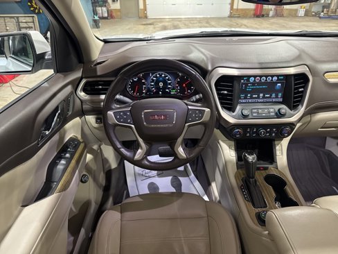 Used 2019 GMC Acadia Denali image 28